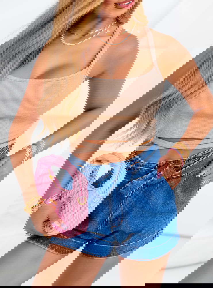 Beżowa prążkowana bluzka crop top z...