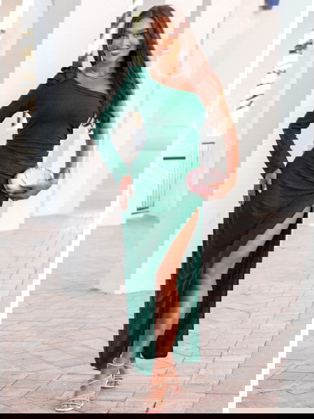 Błyszcząca sukienka z... 2