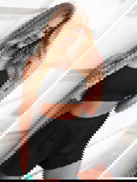 Czarny prążkowany komplet... 2