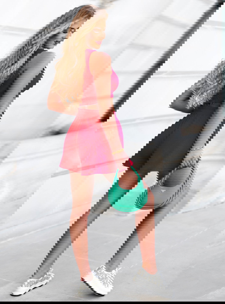 Malinowy prążkowany komplet top i...