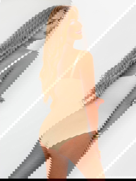 Beżowe dopasowane body... 2