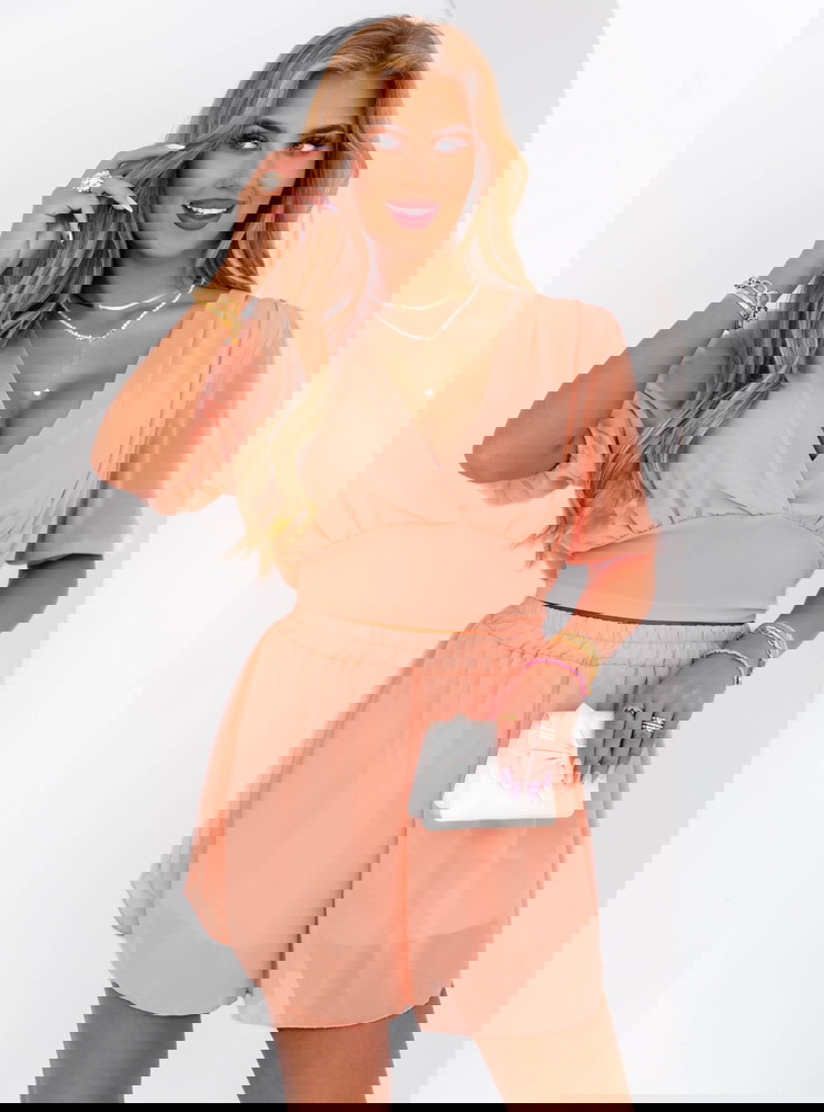 Pudrowy komplet top i spodenki Nevenaa