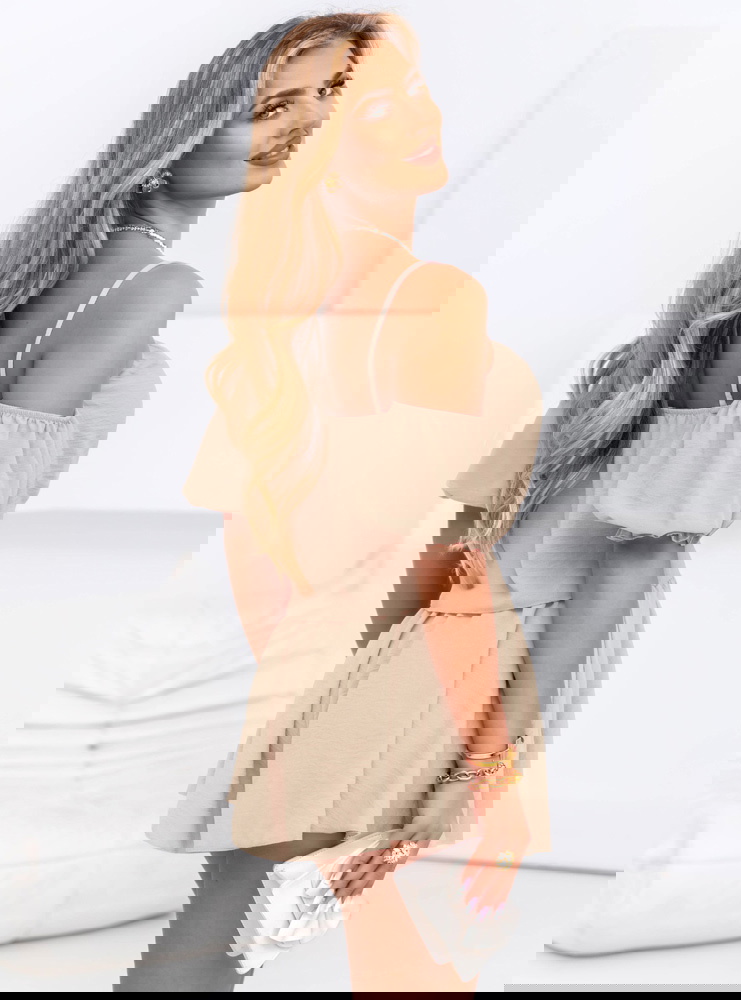 Beżowy komplet top i krótkie spodenki...