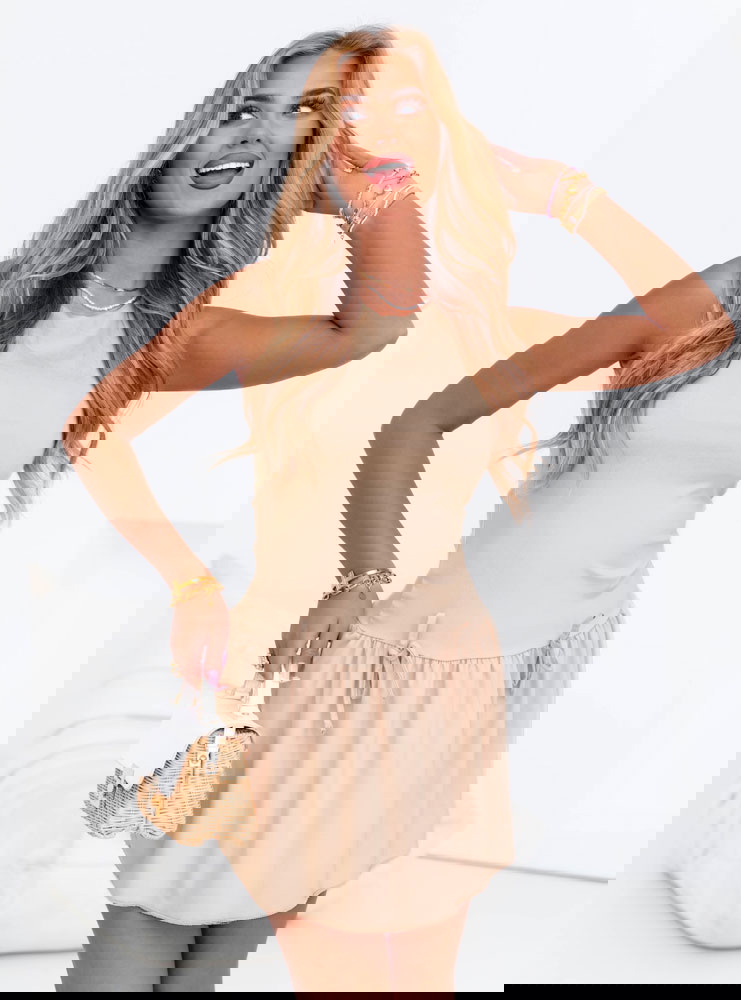 Beżowa sukienka mini na ramiączkach...