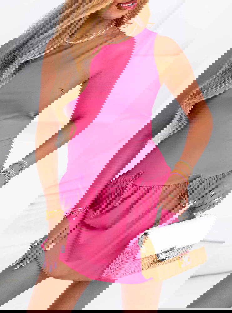 Różowa sukienka mini na ramiączkach...