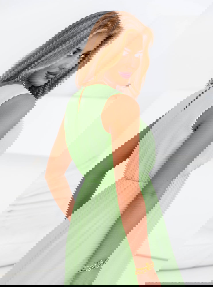 Miętowa sukienka maxi z rozcięciem Erlea