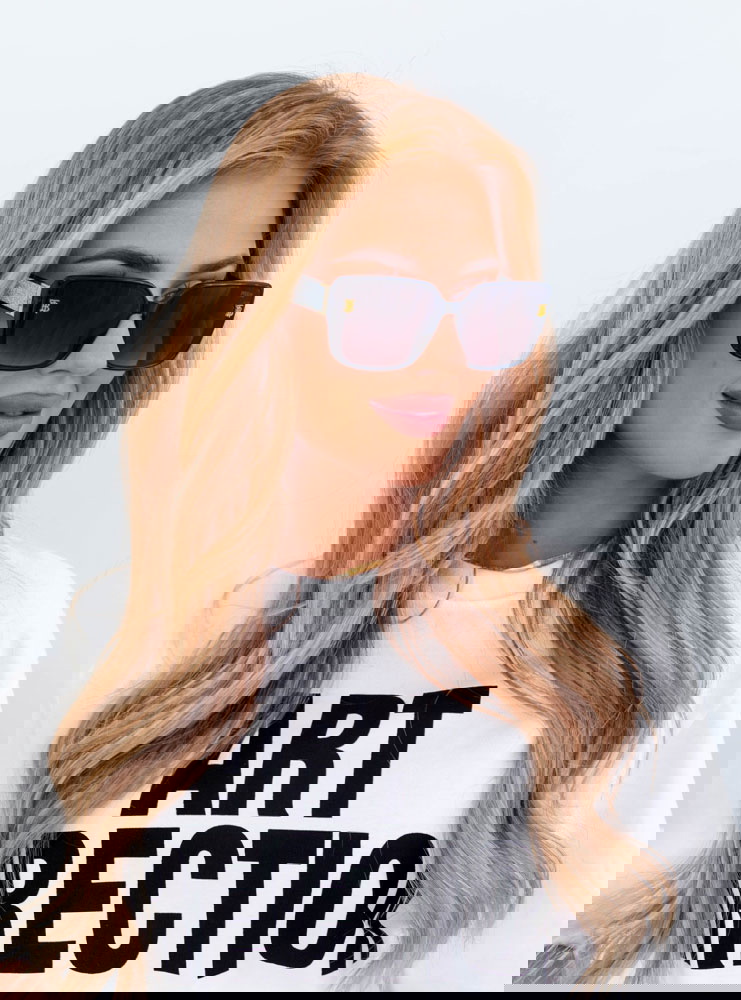 Srebrne okulary przeciwsłoneczne...