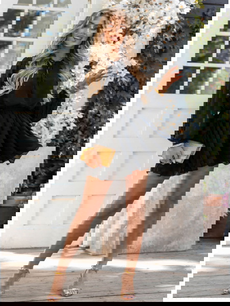 Czarna szyfonowa sukienka... 2