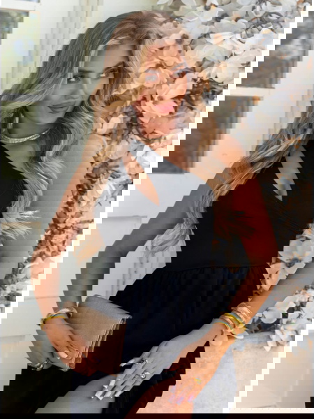 Czarna sukienka na jedno... 2