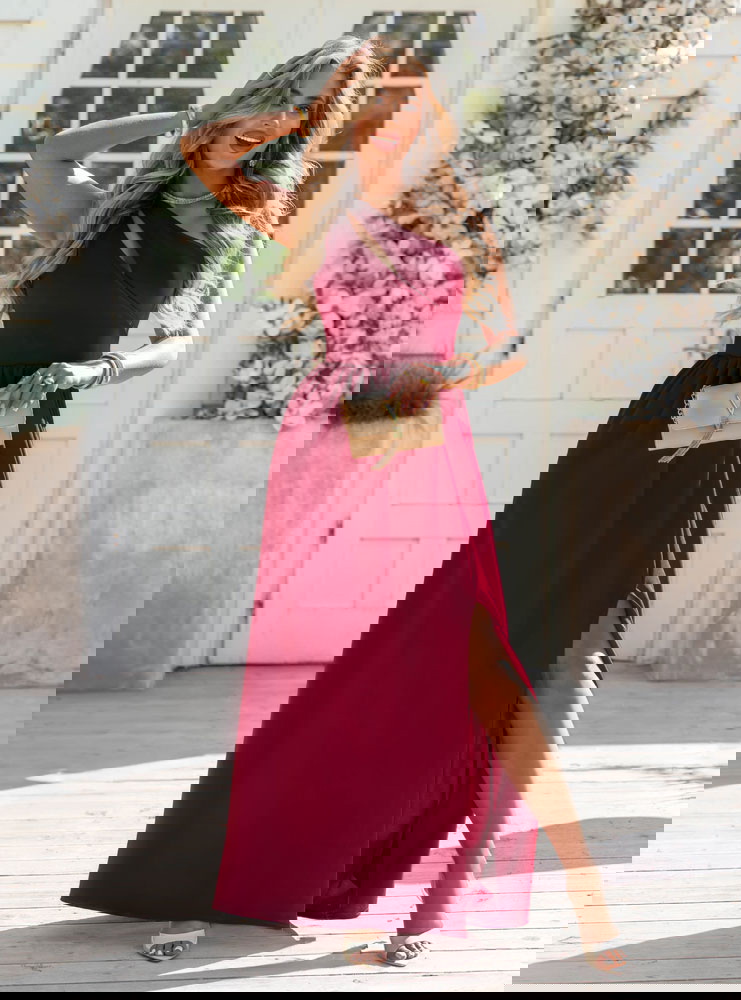 Bordowa sukienka na jedno ramię z...