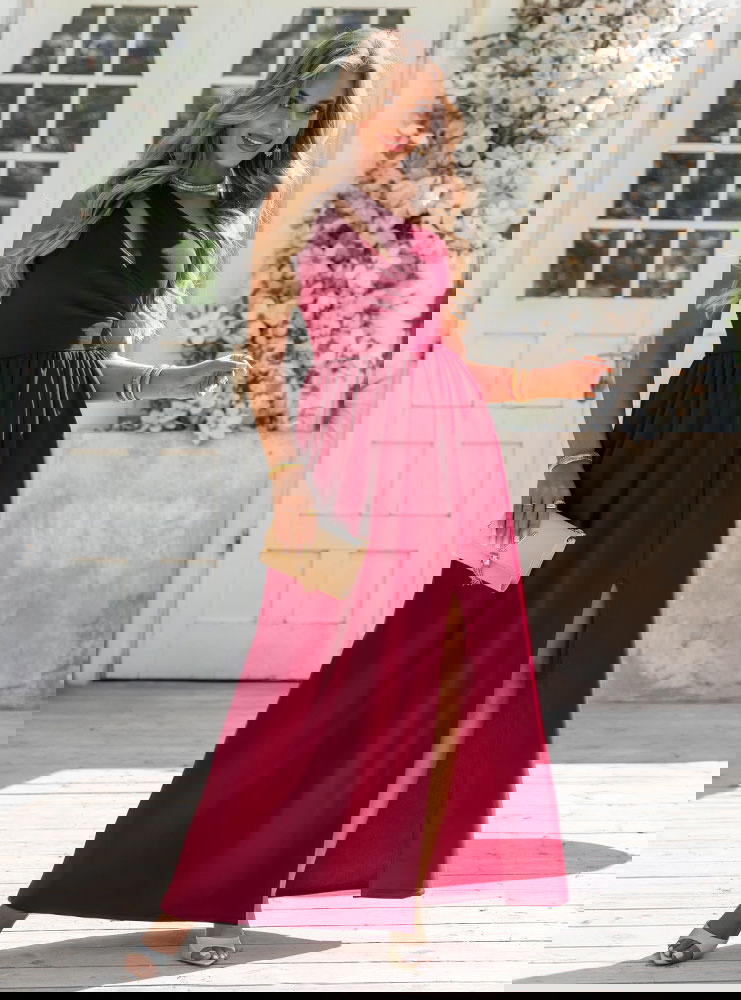 Bordowa sukienka na jedno ramię z...