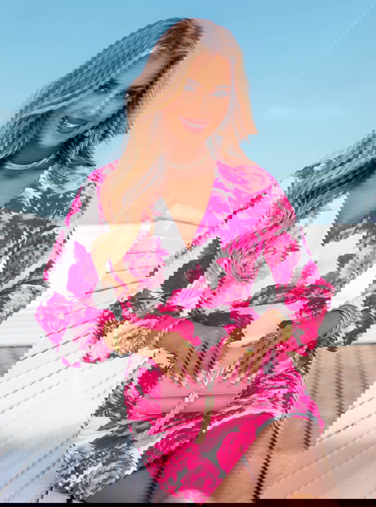 Wzorzysta sukienka z przekładanym...