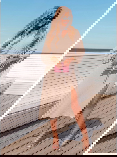 Beżowa sukienka midi z... 2