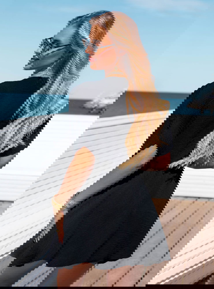 Czarny kombinezon jak sukienka z...