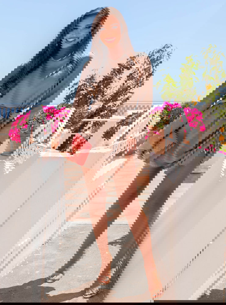 Mini sukienka wiązana w talii Zaira -...