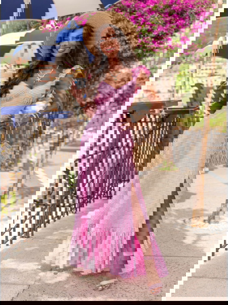 Sukienka maxi z rozcięciem...