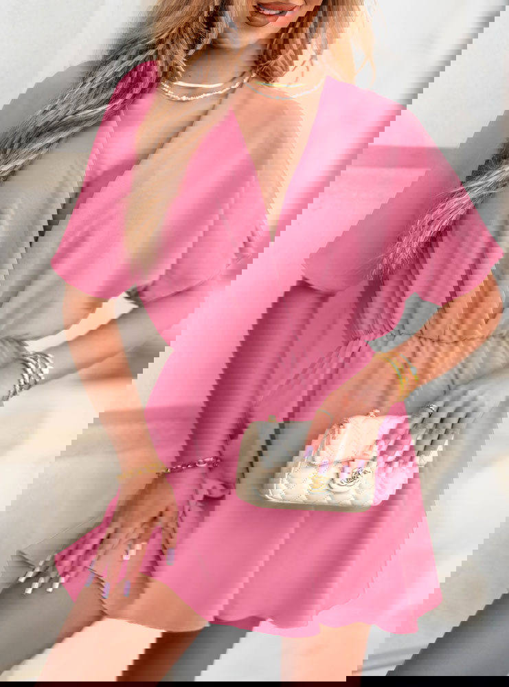 Pudrowy kombinezon jak sukienka z...