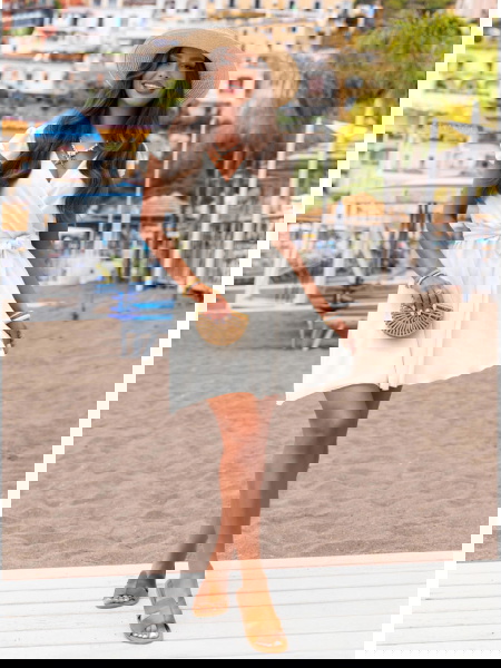 Biała sukienka z... 2