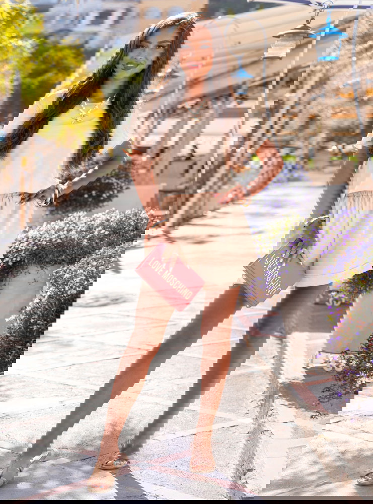 Beżowy komplet koszulka i szorty Tamo