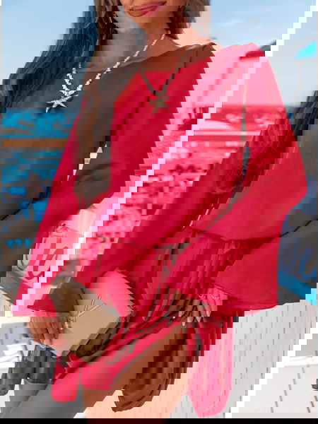 Malinowa atłasowa sukienka... 2