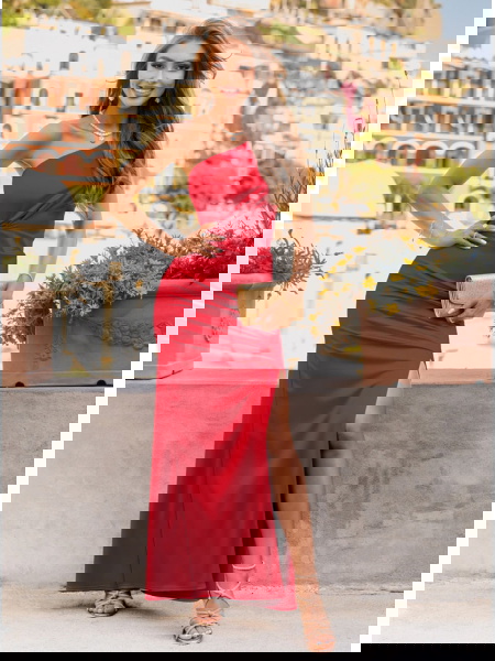 Malinowa długa sukienka z... 2