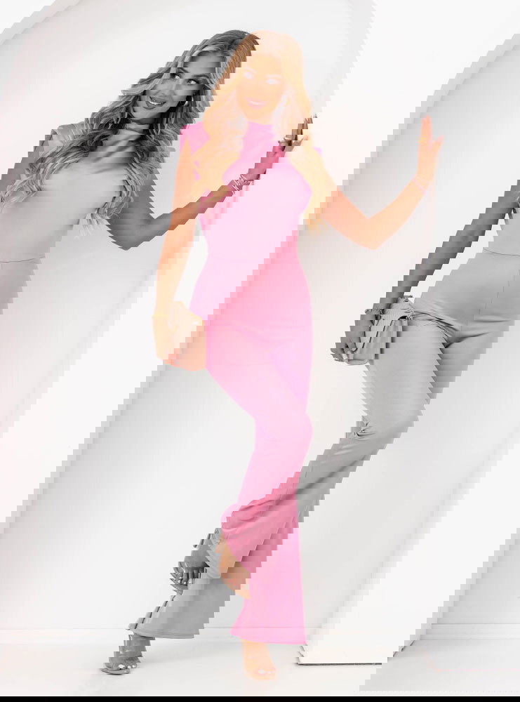 Pudrowy dopasowany kombinezon Kimbery