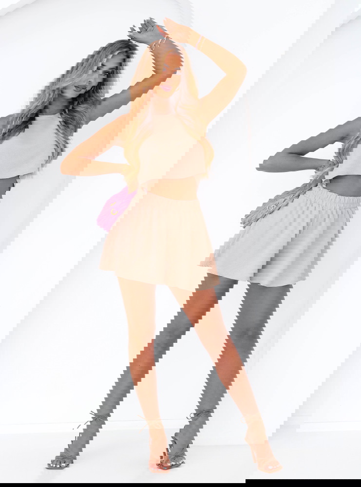 Beżowy komplet top i spodenki Aparcida