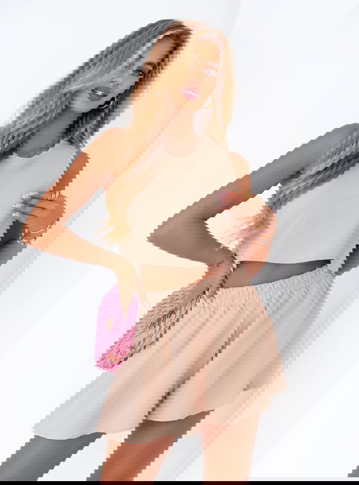 Beżowy komplet top i spodenki Aparcida