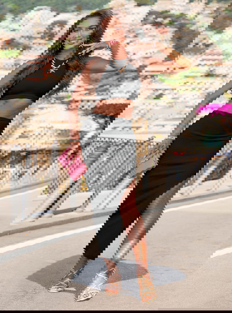 Czarny prążkowany komplet...