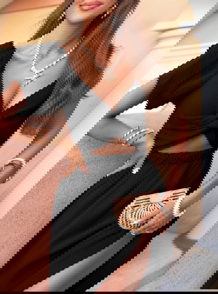 Czarna muślinowa sukienka midi z...