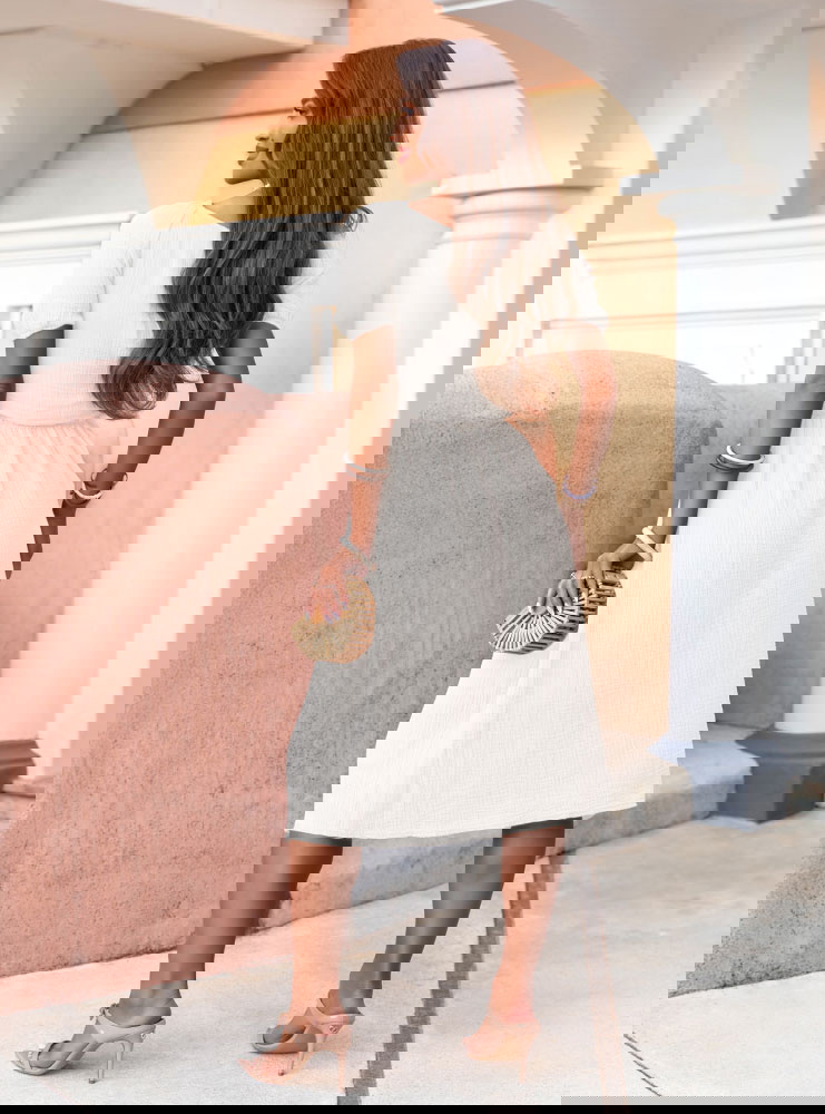 Biała muślinowa sukienka midi z...