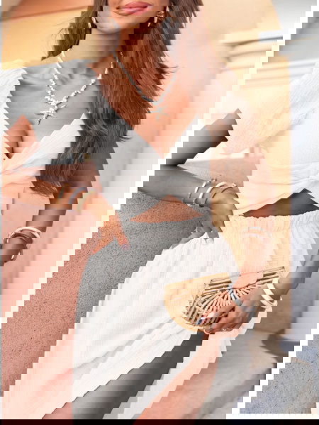 Biała muślinowa sukienka... 2