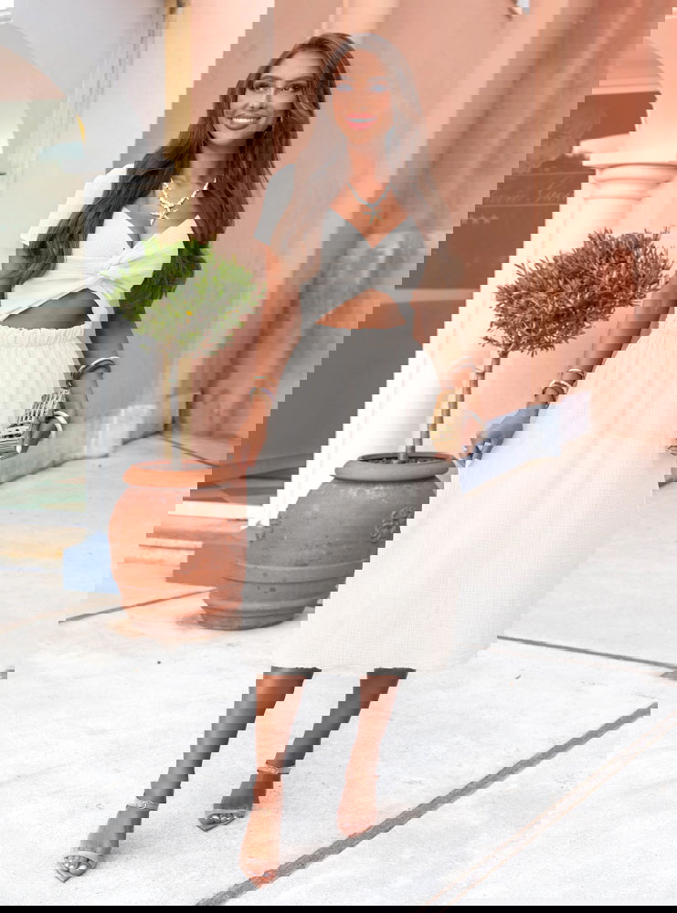 Biała muślinowa sukienka midi z...