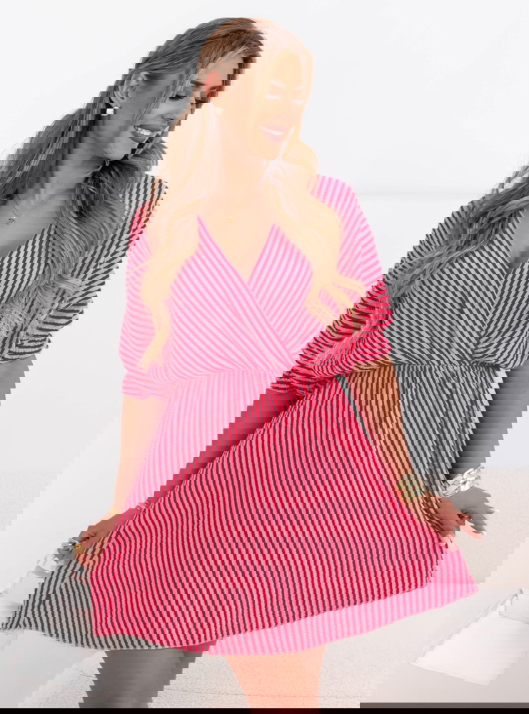 Muślinowa sukienka z przekładanym...