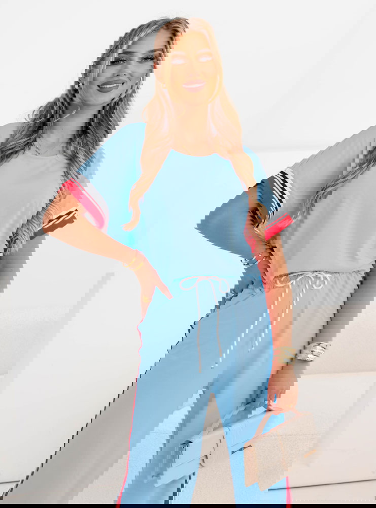 Błękitny komplet koszulka + spodnie...