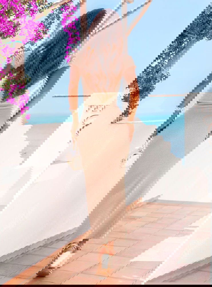 Beżowy komplet krótki top + spódnica...