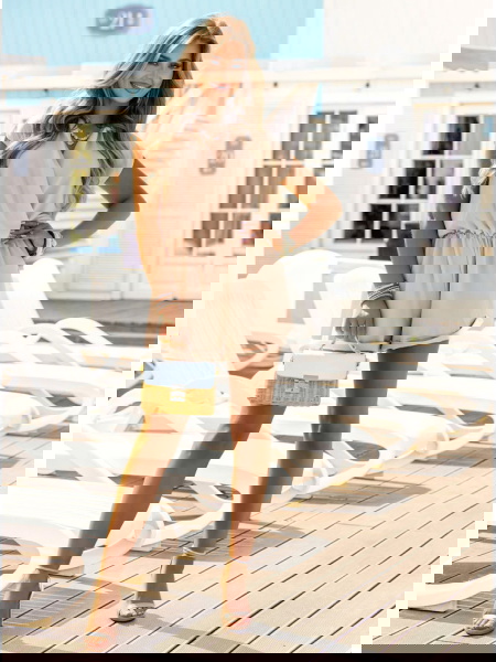 Beżowy kombinezon z... 2