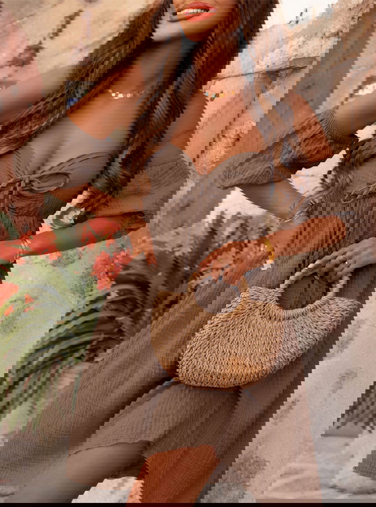 Muślinowa sukienka z wiązaniem na...