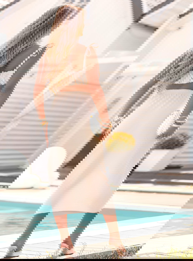 Beżowy komplet top i spódnica z...