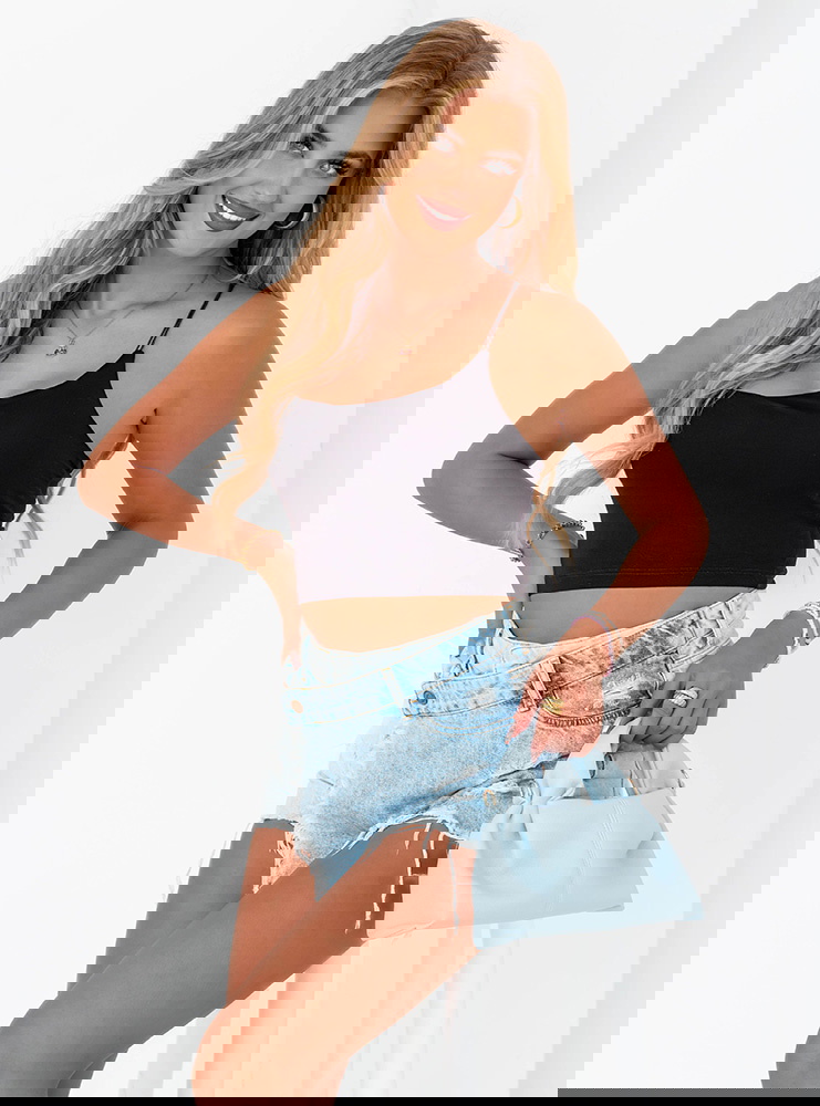 Czarny top na ramiączkach Pierra