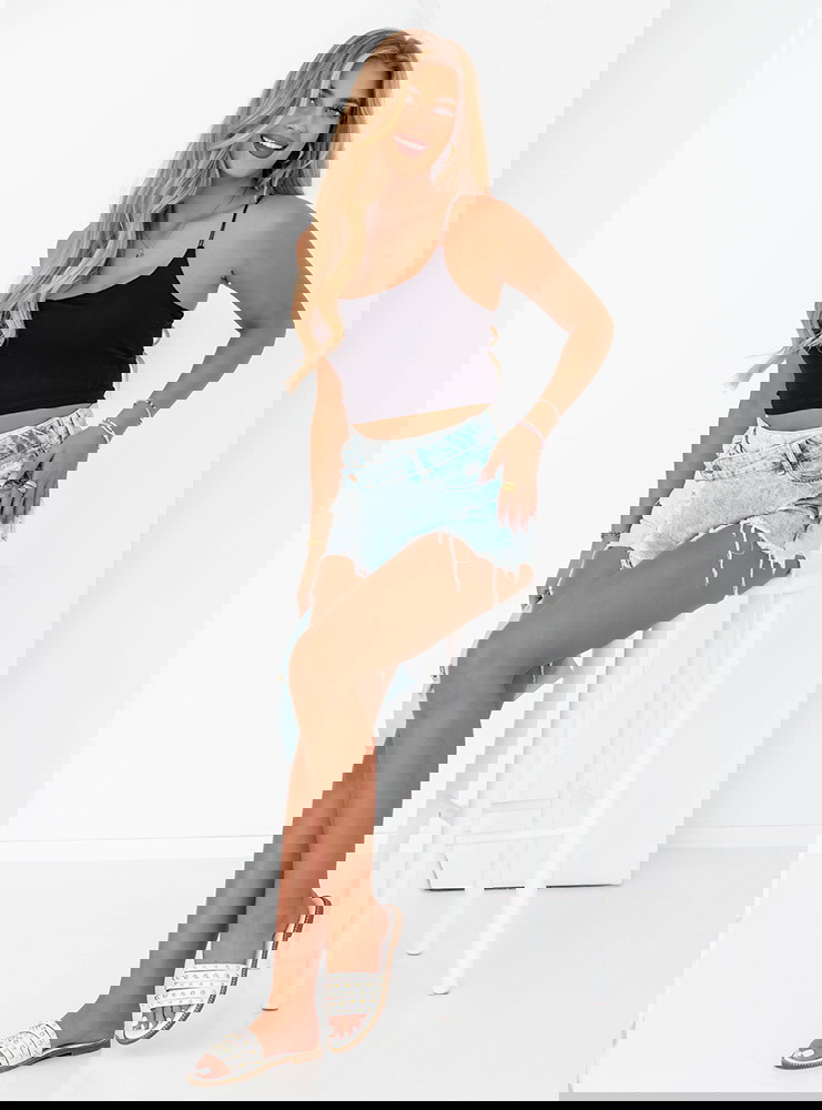 Czarny top na ramiączkach Pierra