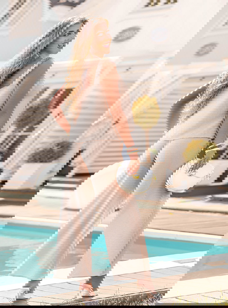 Beżowy komplet bluzka i spodnie...