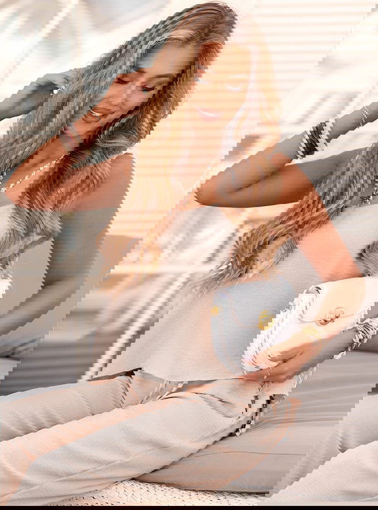 Beżowy komplet bluzka i spodnie...