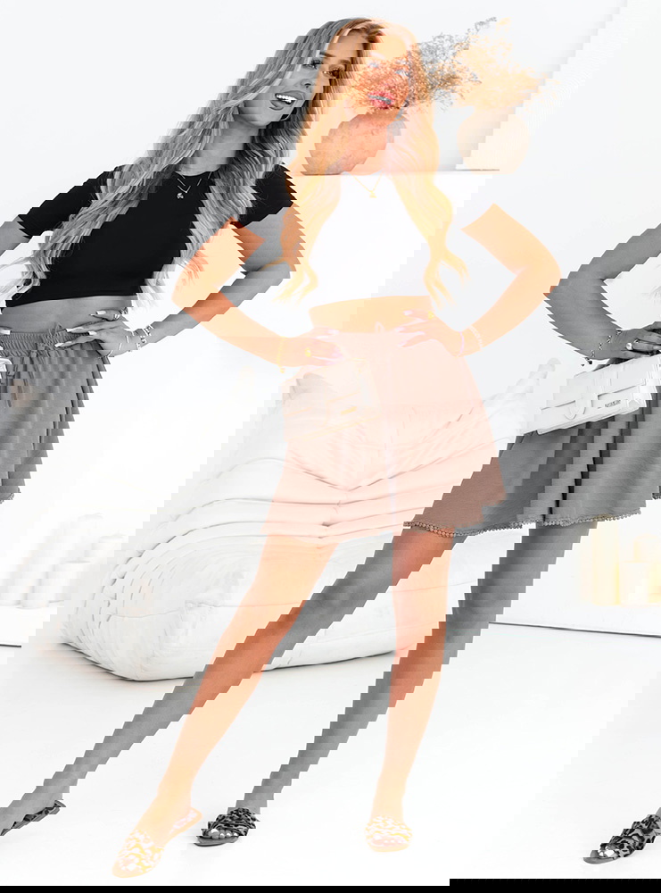 Spodenki z ozdobnym dołem Huachi -...