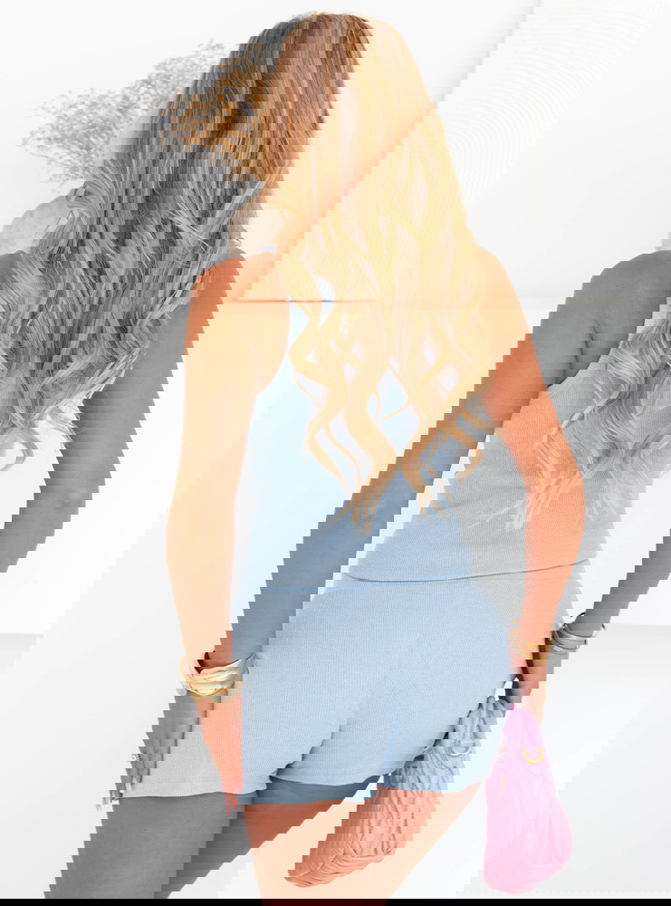 Błękitny komplet top ze spodenkami Goro