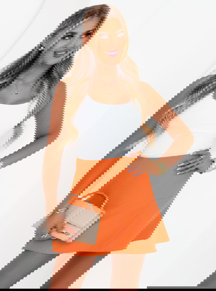 Pomarańczowa rozkloszowana spódniczka...