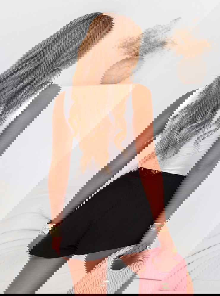 Czarne prążkowane spodenki z...