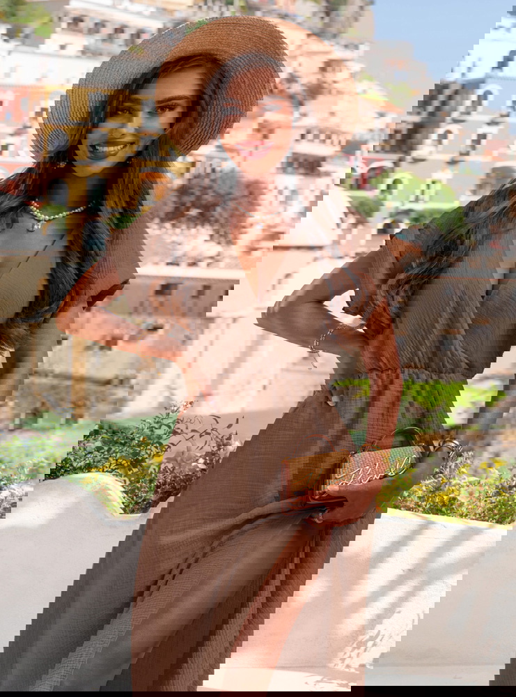 Muślinowa sukienka z przekładanym...