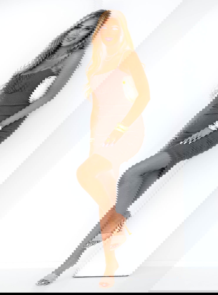 Sukienka mini z marszczeniem Rechelle...