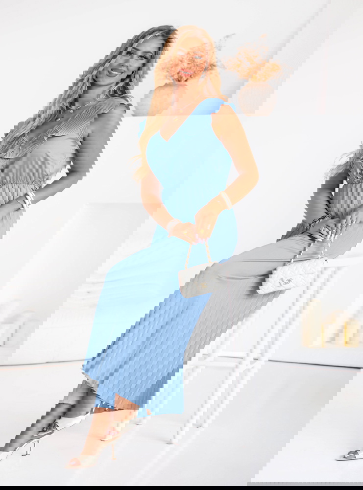 Błękitny plisowany kombinezon z...